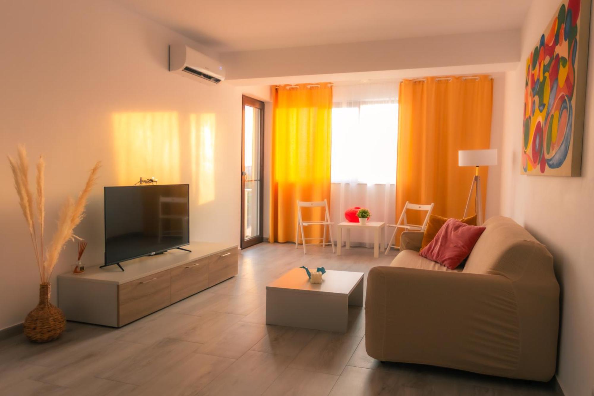 Sunset Apartment - Central Apt With Rooftop Garden Bucharest Luaran gambar